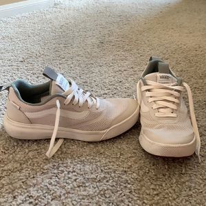 Vans Womens Ultrarange Ultra Cush shoes 7.5 NWOT